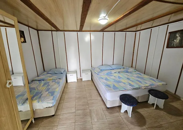 キャンプ場 почивна база светлина *